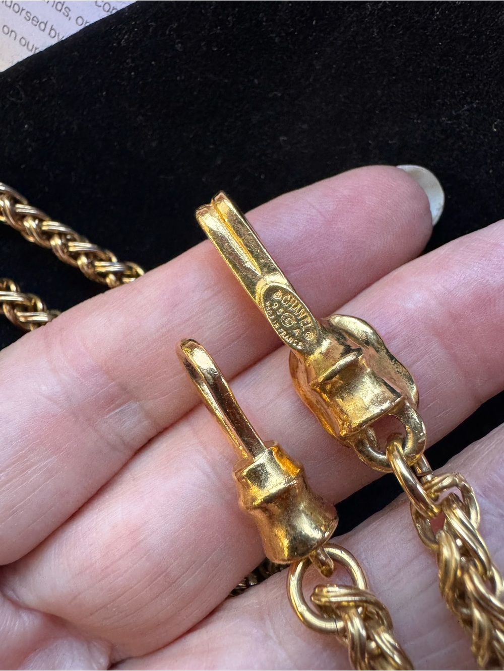 CHANEL Vintage Gold Plated Filigree Ball CC Pendant Necklace 30”Long With COA - Picture 5 of 10